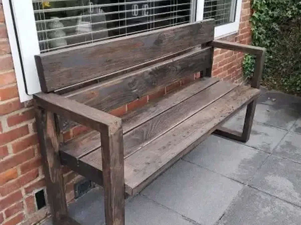 Douglas eettafel op maat van HOUT & HUIS werkplaats