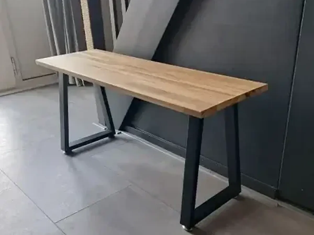 Smalle wandtafel van massief hout